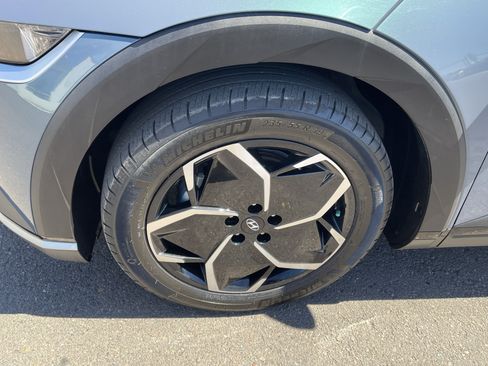 Certified 2024 Hyundai Ioniq 5 SEL AWD/4WD image 9
