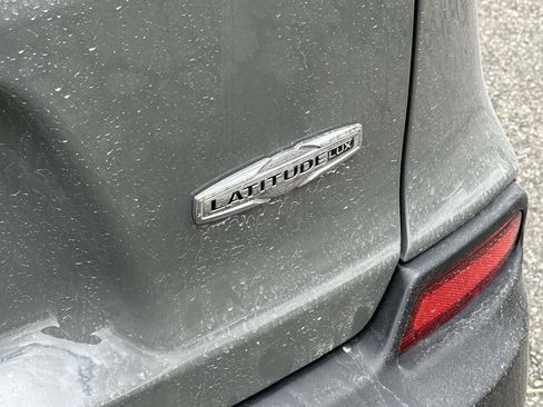 Used 2022 Jeep Cherokee Latitude Lux image 10