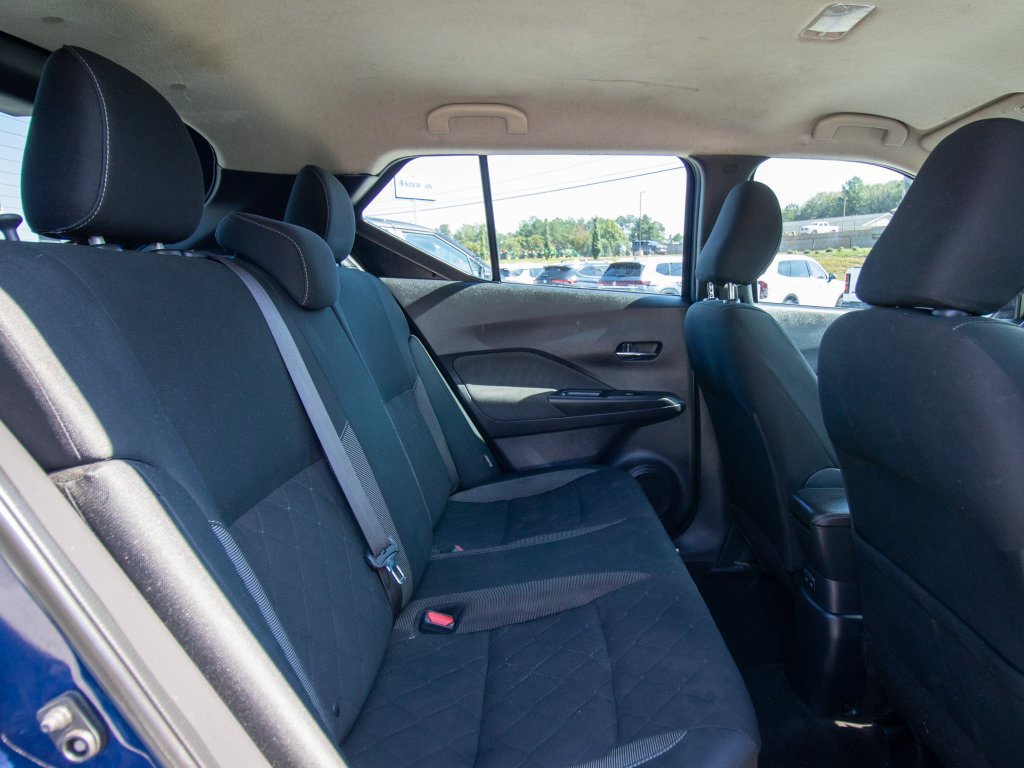 Used 2020 Nissan Kicks SV FWD image 17