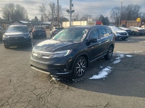 Used 2020 Honda Pilot Touring image 2