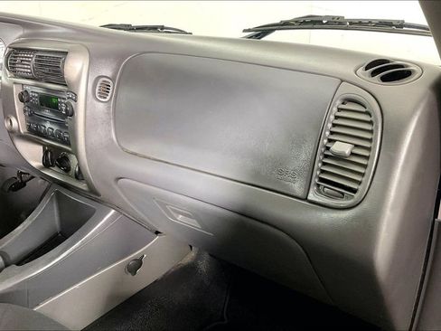 Used 2005 Ford Explorer Sport Trac XLS image 21