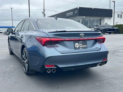 Used 2019 Toyota Avalon XSE w/ All Weather Liner Package FWD image 7