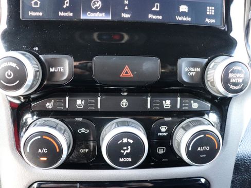 Used 2024 RAM 1500 Laramie RWD image 37