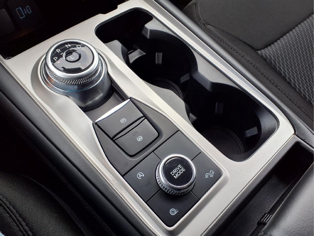 Used 2024 Ford Explorer XLT AWD/4WD image 16