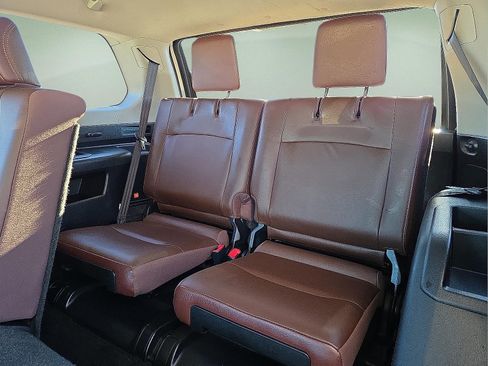 Used 2018 Toyota 4Runner Limited image 10