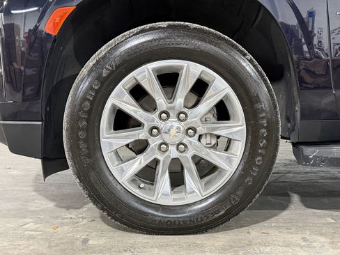 Used 2023 Chevrolet Tahoe Premier AWD/4WD image 12