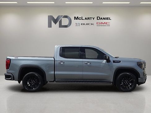 Used 2024 GMC Sierra 1500 Elevation w/ Elevation Premium Package AWD/4WD image 15