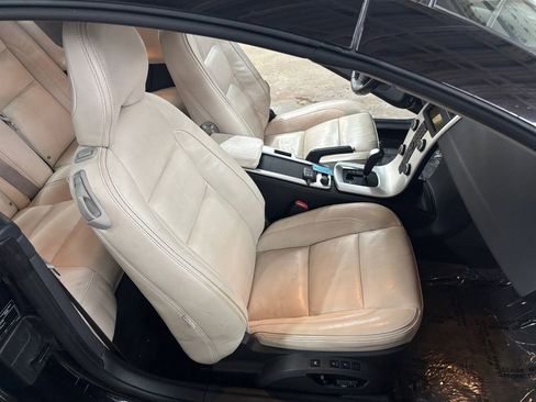 Used 2013 Volvo C70 T5 image 17