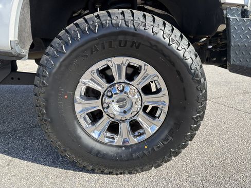 Used 2019 Ford F250 XLT w/ XLT Premium Package image 22