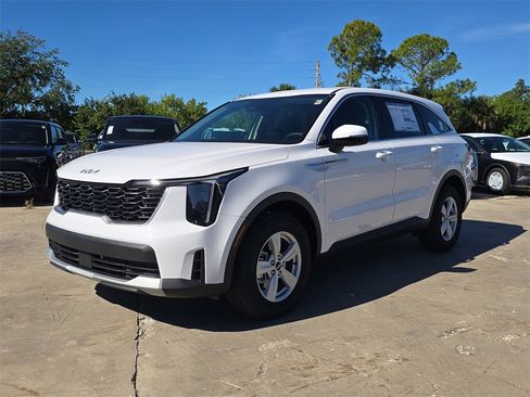 New 2026 Kia Sorento LX image 4