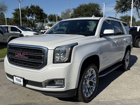 Used 2018 GMC Yukon SLT w/ HD Trailering Package image 9