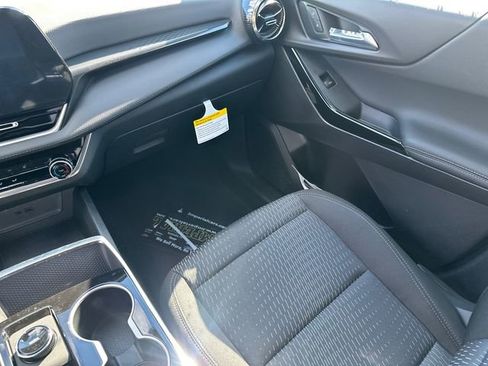 New 2026 Chevrolet Equinox LT w/ LPO, Floor Liner Package image 16