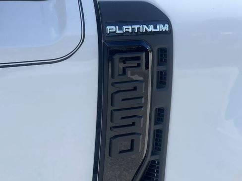New 2026 Ford F250 Platinum w/ FX4 Off-Road Package AWD/4WD image 12