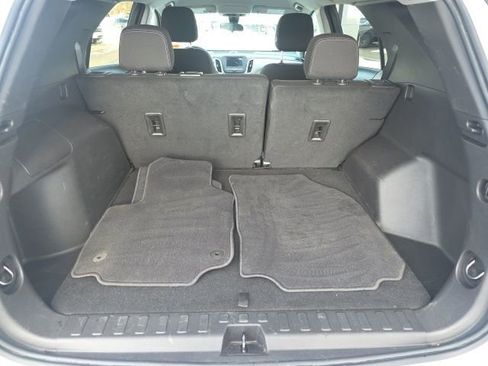 Used 2024 Chevrolet Equinox LS AWD/4WD image 15