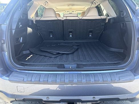 Used 2017 Subaru Outback 3.6R Limited AWD/4WD image 19