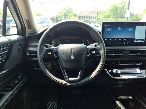 Certified 2025 Lincoln Corsair Reserve w/ Equipment Group 202A AWD/4WD image 14