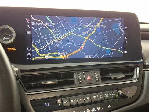 Used 2022 Lexus ES 350 w/ Premium Package image 3