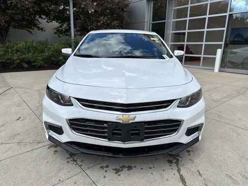 Used 2017 Chevrolet Malibu LT FWD image 5