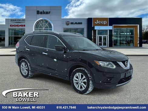 Used 2016 Nissan Rogue SV image 1