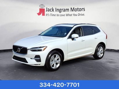 Certified 2022 Volvo XC60 B5 Momentum