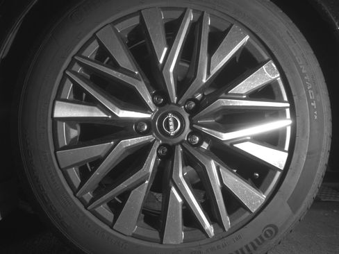 Used 2025 Nissan Altima 2.5 SV image 14