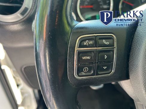 Used 2013 Jeep Wrangler Unlimited Sport image 18