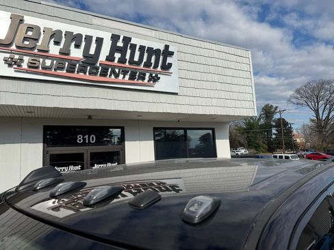 Used 2024 RAM 3500 Tradesman w/ Chrome Appearance Group image 11