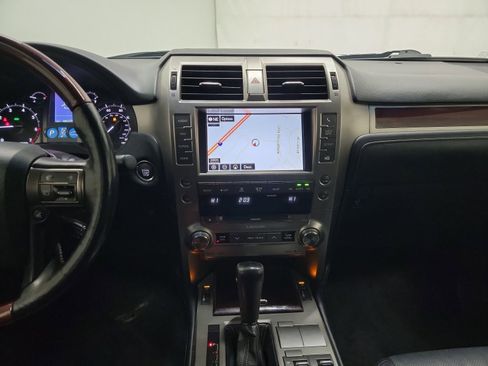 Used 2018 Lexus GX 460 image 20