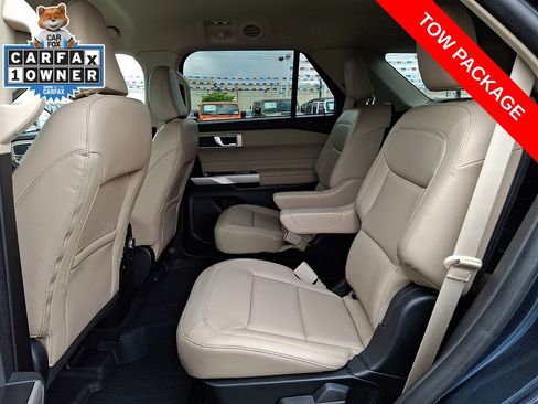 Used 2022 Ford Explorer XLT w/ Equipment Group 202A AWD/4WD image 10
