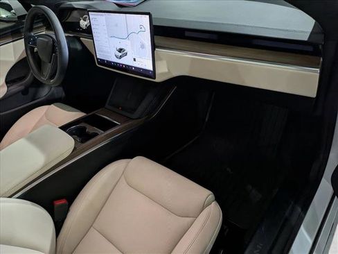 Used 2022 Tesla Model S image 21