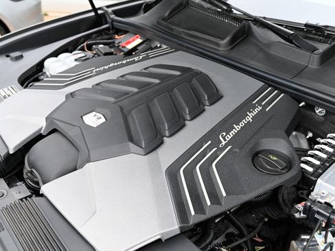 Used 2021 Lamborghini Urus Base image 66