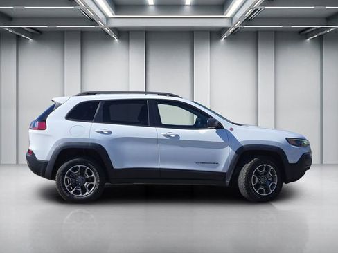 Used 2021 Jeep Cherokee Trailhawk AWD/4WD image 3