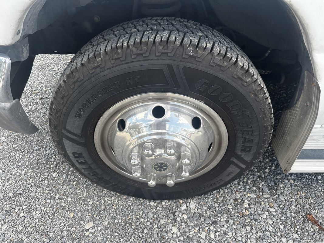 Used 2006 Ford E-450 and Econoline 450 RWD image 23