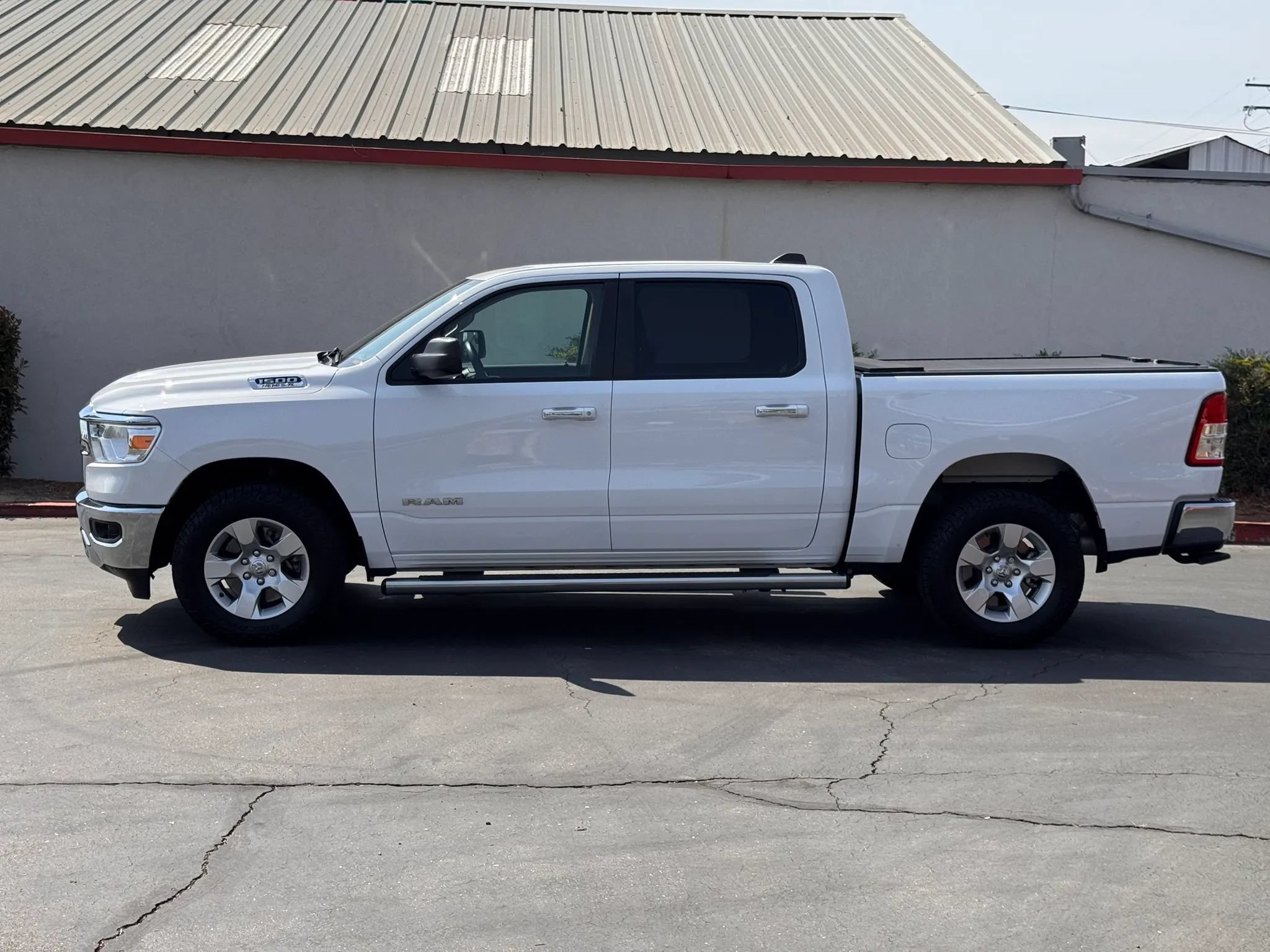 Used 2020 RAM 1500 Big Horn AWD/4WD image 3