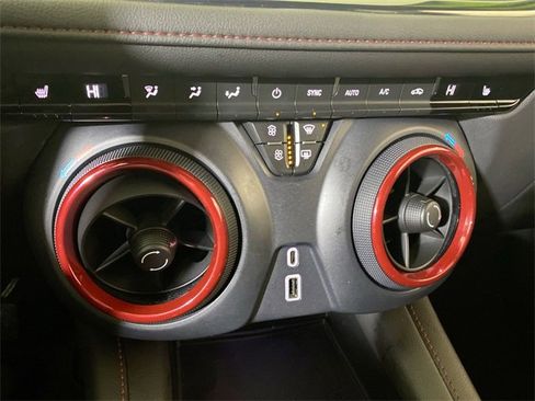 Used 2022 Chevrolet Blazer RS image 40