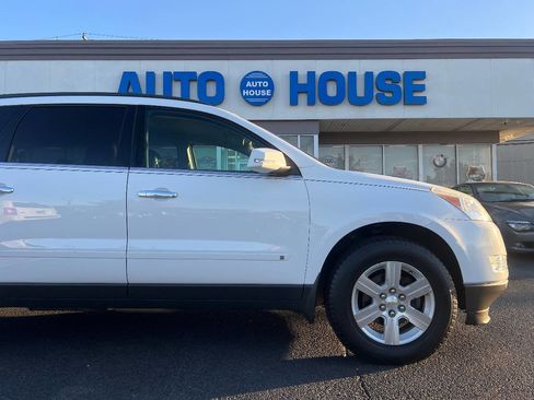 Used 2010 Chevrolet Traverse LT w/ Personal Connectivity Package image 39