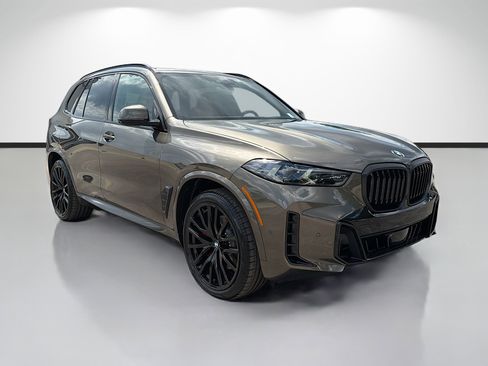 New 2026 BMW X5 xDrive40i w/ M Sport Package AWD/4WD image 1