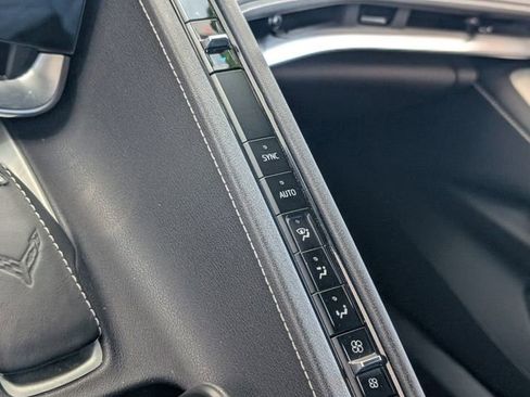 Certified 2021 Chevrolet Corvette Stingray Coupe w/ 1LT image 19