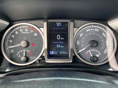 Used 2022 Toyota Tacoma SR5 image 25