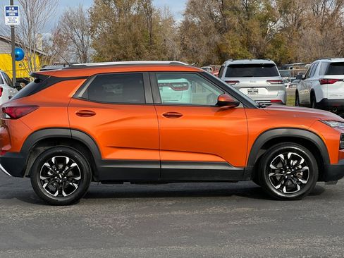 Used 2022 Chevrolet TrailBlazer LT w/ Convenience Package image 3