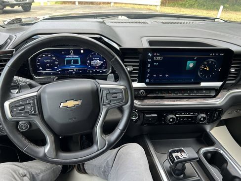 Used 2023 Chevrolet Silverado 1500 LTZ image 29