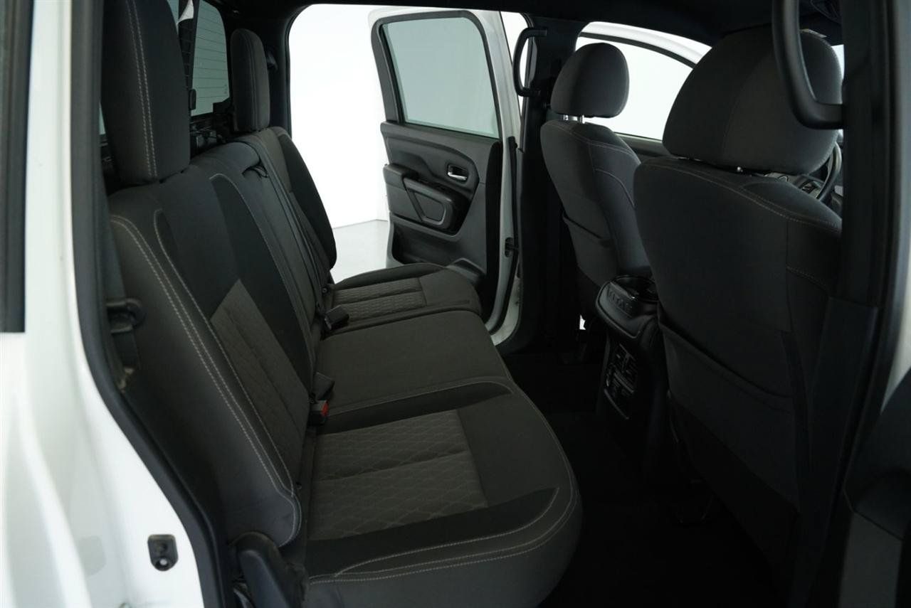 Used 2023 Nissan Titan SV w/ SV Convenience Package AWD/4WD image 13