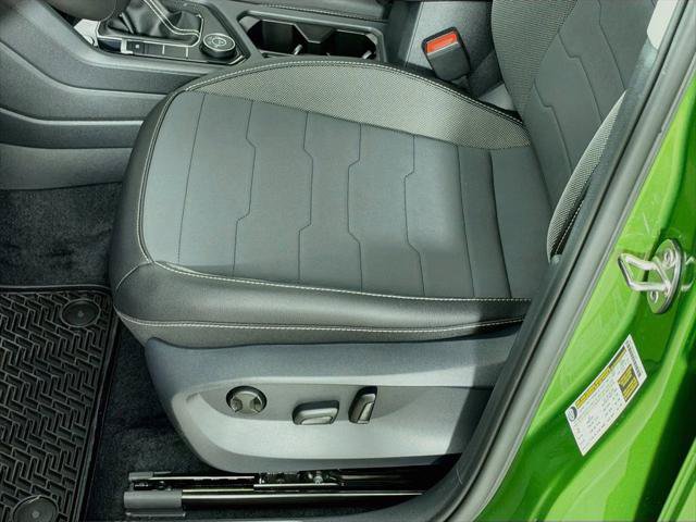 New 2027 Volkswagen Taos SE AWD/4WD image 18
