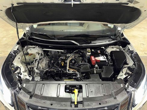 Used 2021 Nissan Rogue SV image 12