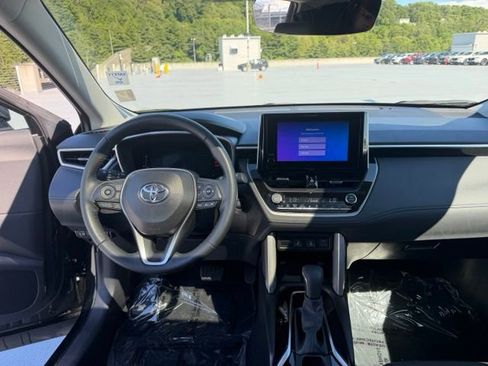 Certified 2024 Toyota Corolla Cross XLE w/ Convenience Package AWD/4WD image 14