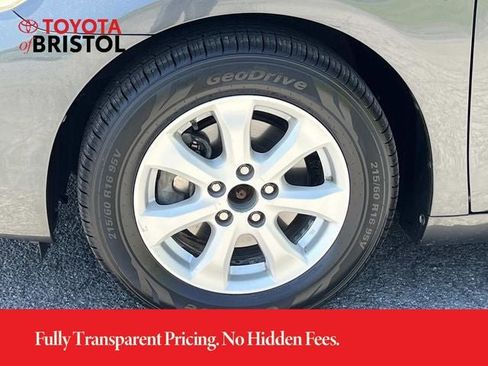 Used 2011 Toyota Camry LE w/ LE Extra-Value Pkg FWD image 11