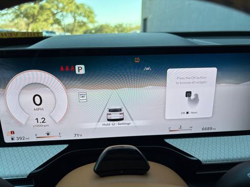 Used 2025 Genesis GV80 3.5T Prestige image 18