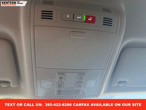 Used 2022 Volkswagen Taos SE image 28