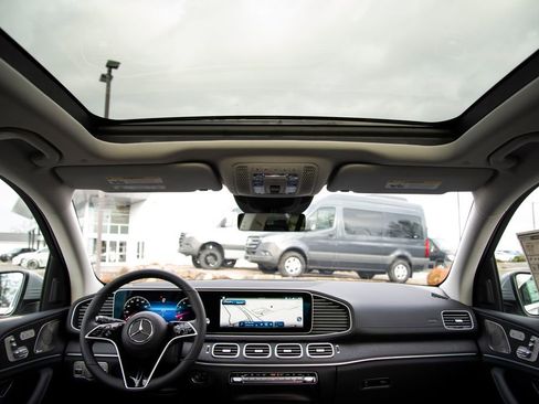 New 2026 Mercedes-Benz GLE 350 4MATIC image 16