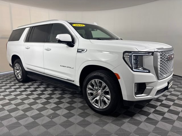 Used 2022 GMC Yukon XL Denali AWD/4WD image 36